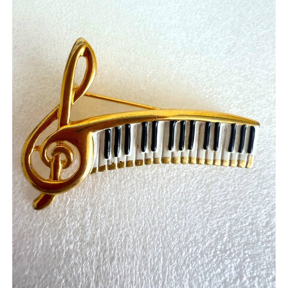 1990s Vintage AJC Signed Musical Treble Clef Piano Brooch Striking vintage